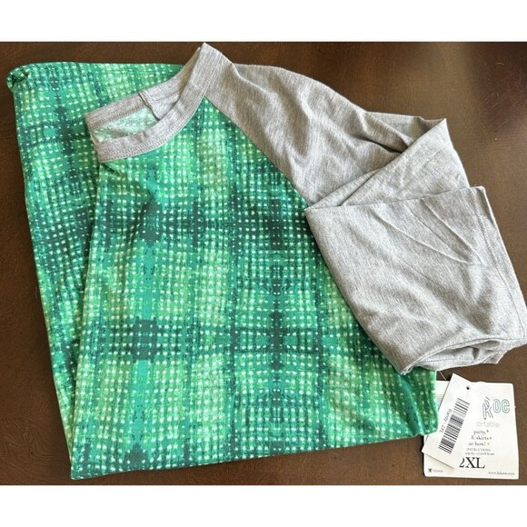 NWT LulaRoe Green & Gray Plus Size Randy Shirt, Size 2XL - Picture 2 of 5